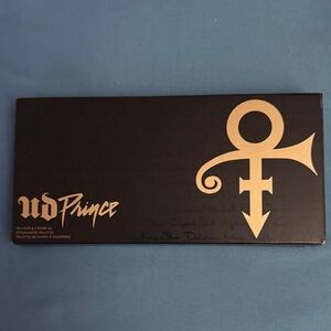 Urban Decay Prince Eyeshadow Palette - Black and Gold